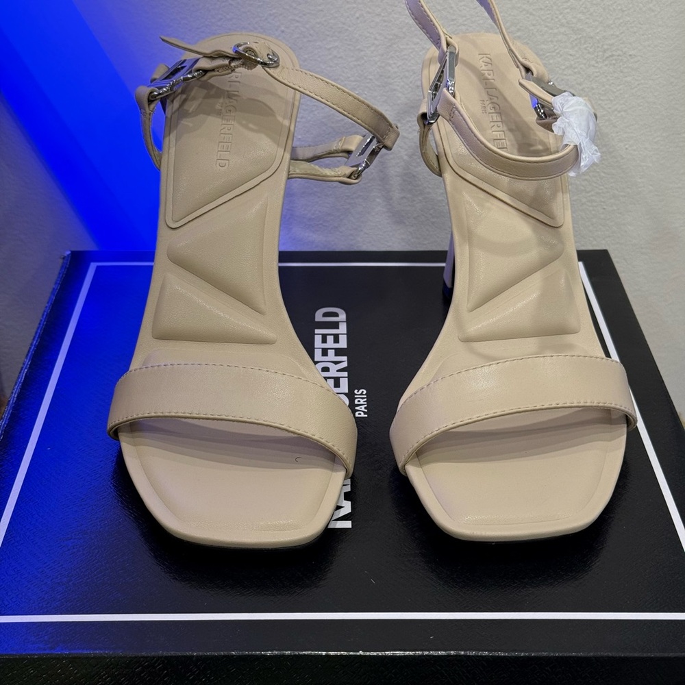 Karl Lagerfeld Beige Leather Block Heel Slingbacks